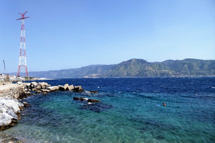 Il ponte sullo stretto di Messina: costi, pro e contro