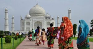 Scambio di potere economico: L'India supera la Cina come destinazione preferita per gli investimenti